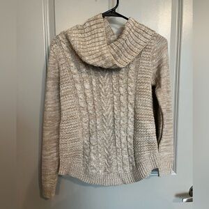 Cozy Cable Knit Sweater - Cream